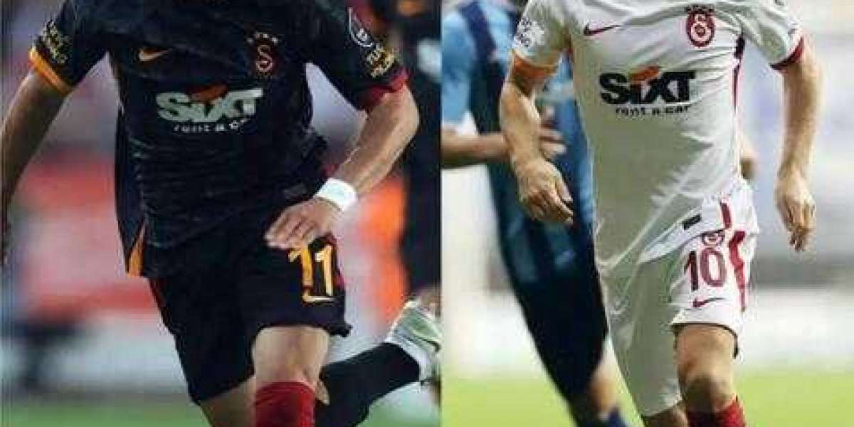 Galatasaray 2022/23 Nike Heim Auswärts und Ausweichtrikots