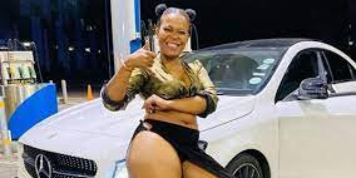 BREAKING NEWS,ZODWA WABANTU A SOUTH AFRICAN MEDIA PERSONALTY SHOCKS THE WORLD WITH HER EXPLICIT BEHAVIOUR,SEE VIDEO.