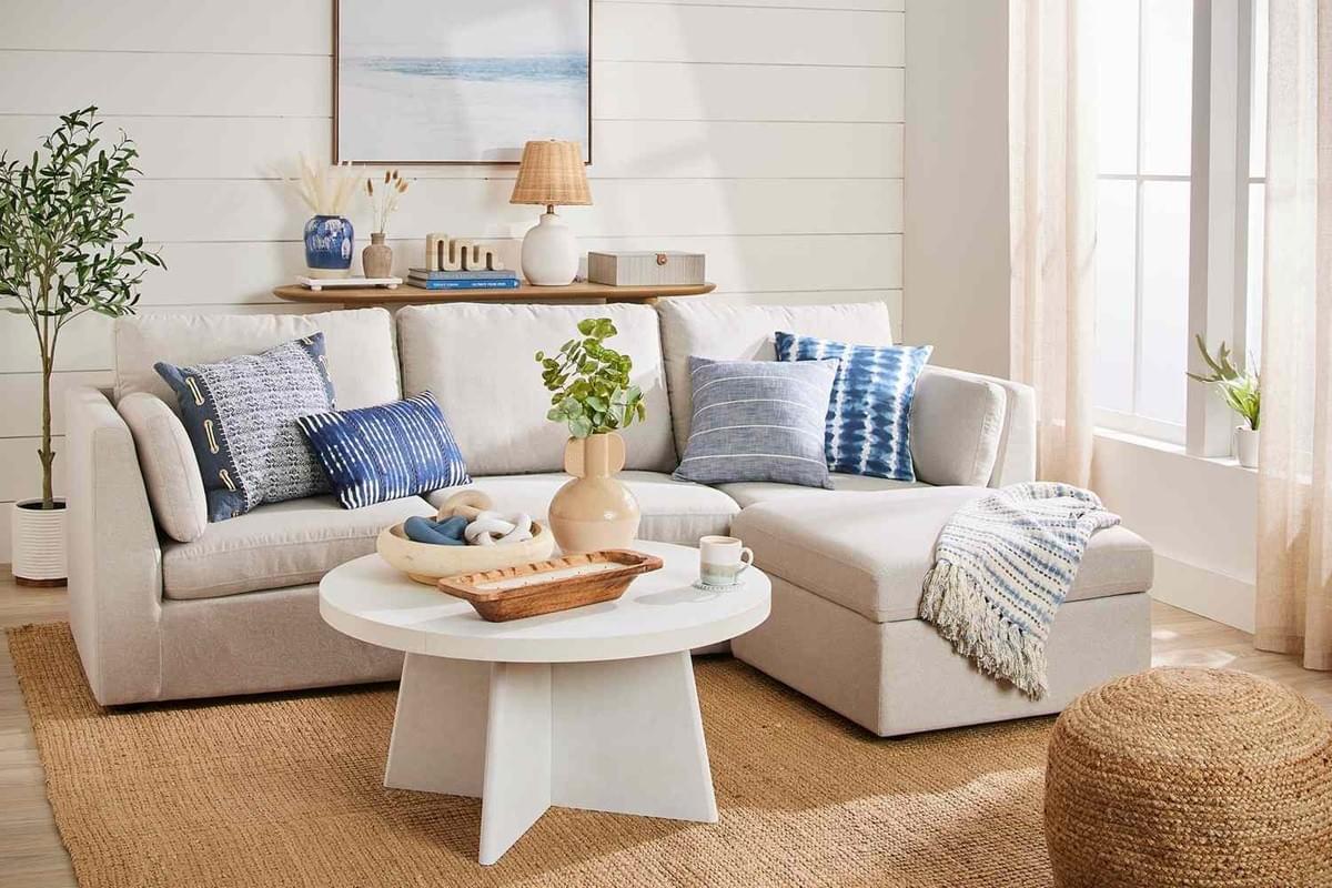 4 Ways to Add a Coastal Vibe to Your Home - Home and Ga...