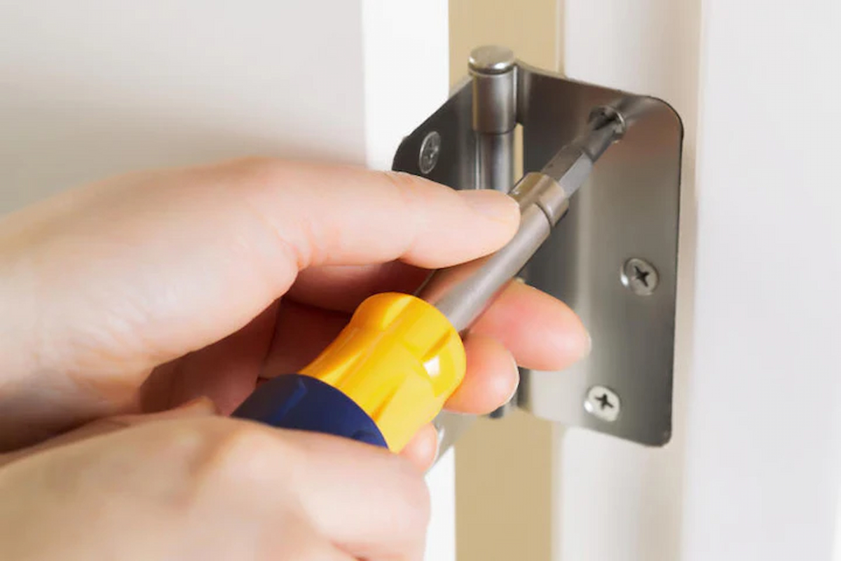 A Complete Guide to Stainless Steel Door Hinge Types – Into The Wild