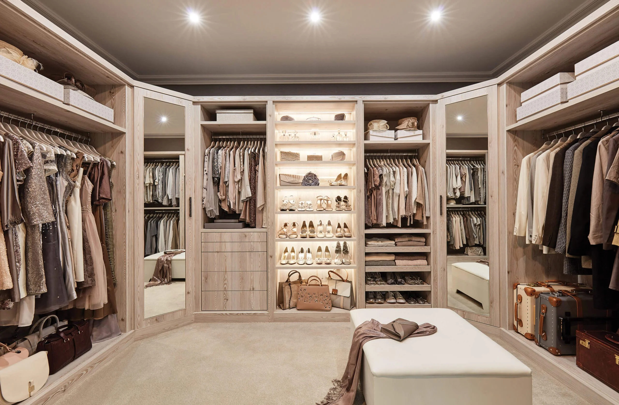 Evolution of Wardrobe Designs: Crafting Luxury with Modern Manufacturers – Betula Kitchen
