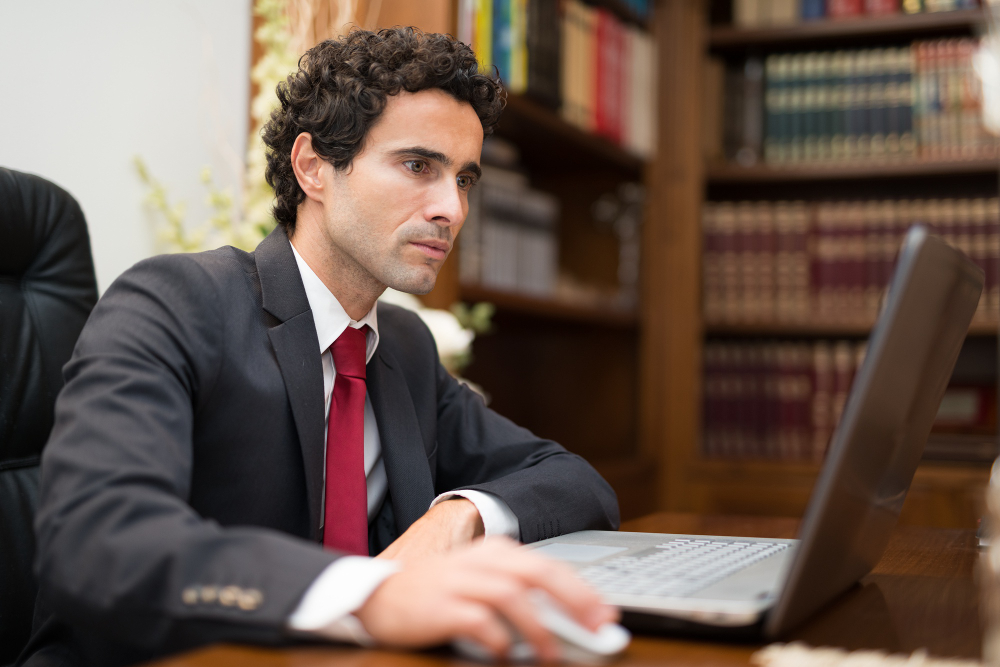 Struggling with Online Tests? How Hiring a Pro Can Boost Your Success – Online Class Expert