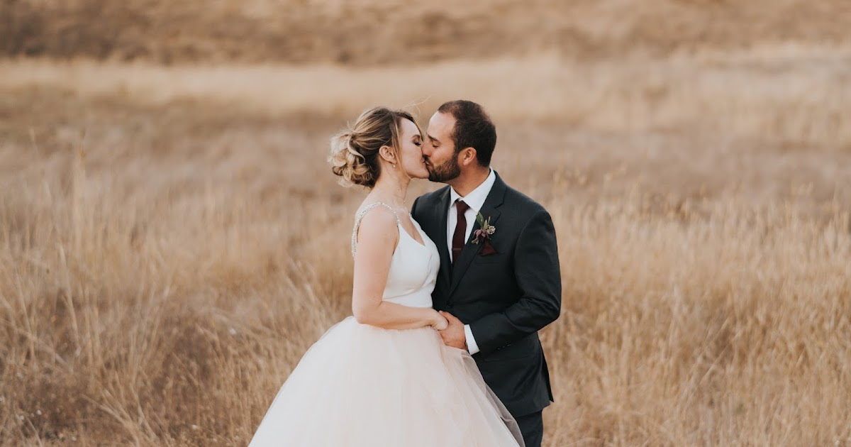 Bustled Blog: Austin & Caitlin 2016